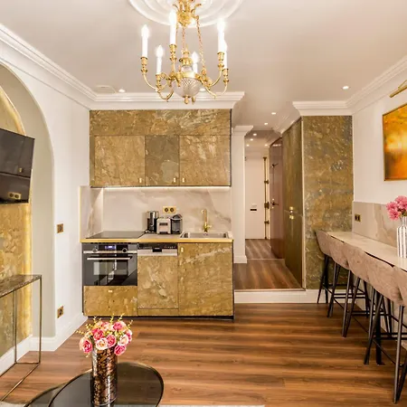 Merveil - Luxury - Louvre - Rousseau Paris